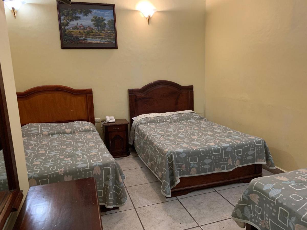 Oyo Hotel Real De Cortas Xalapa Eksteriør bilde